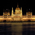Parlament by night 3